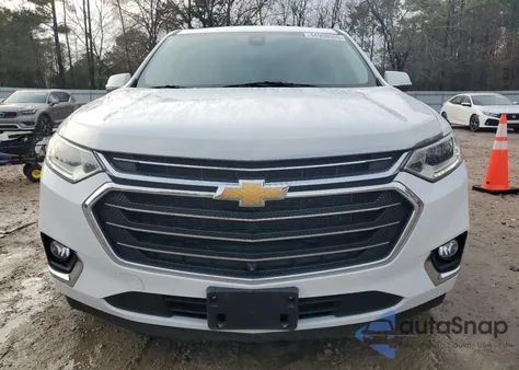 2021 Chevrolet Traverse Premier z USA, uszkodzony, nr VIN 1GNERKKW6MJ142000